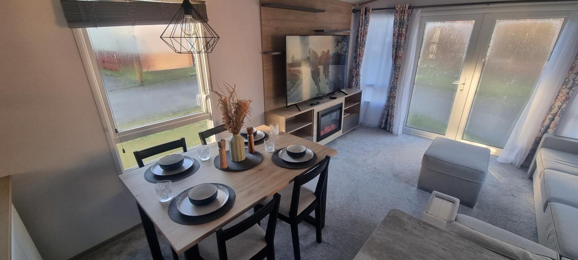 Lynton Lodges Atlas Evanton Esterno foto