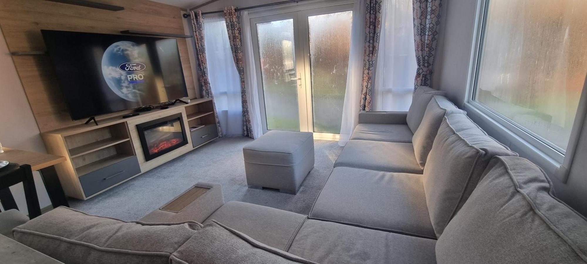 Lynton Lodges Atlas Evanton Esterno foto